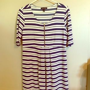 A pea in the pod Isabella Oliver Maternity dress